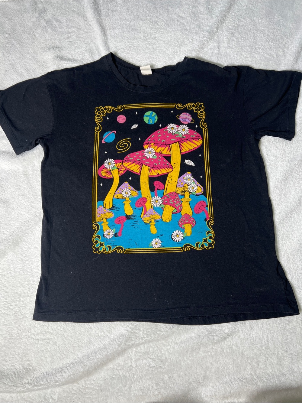 Colorful Mushroom Graphic T-Shirt L